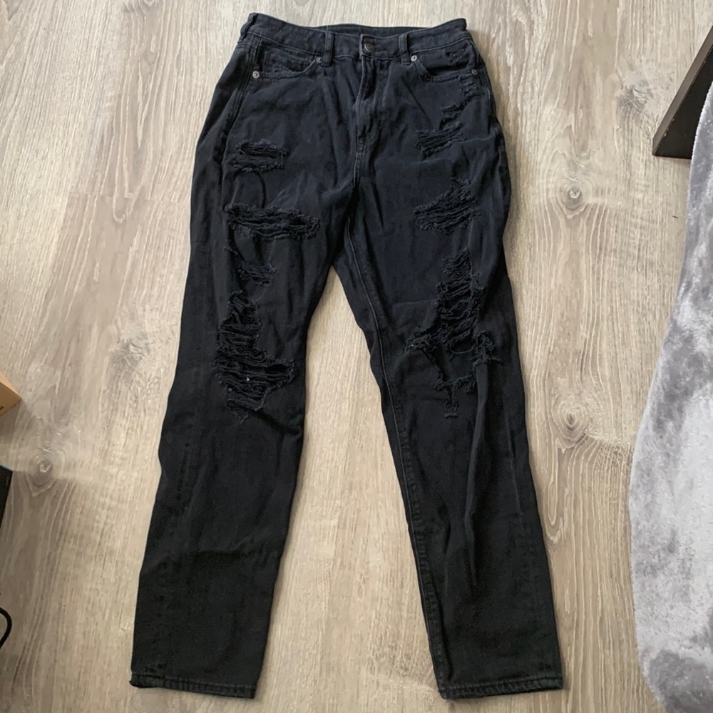 Black Distressed Jeans